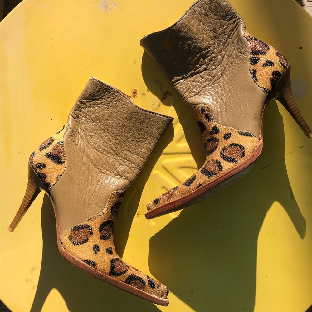 80's Style Point Heels!!